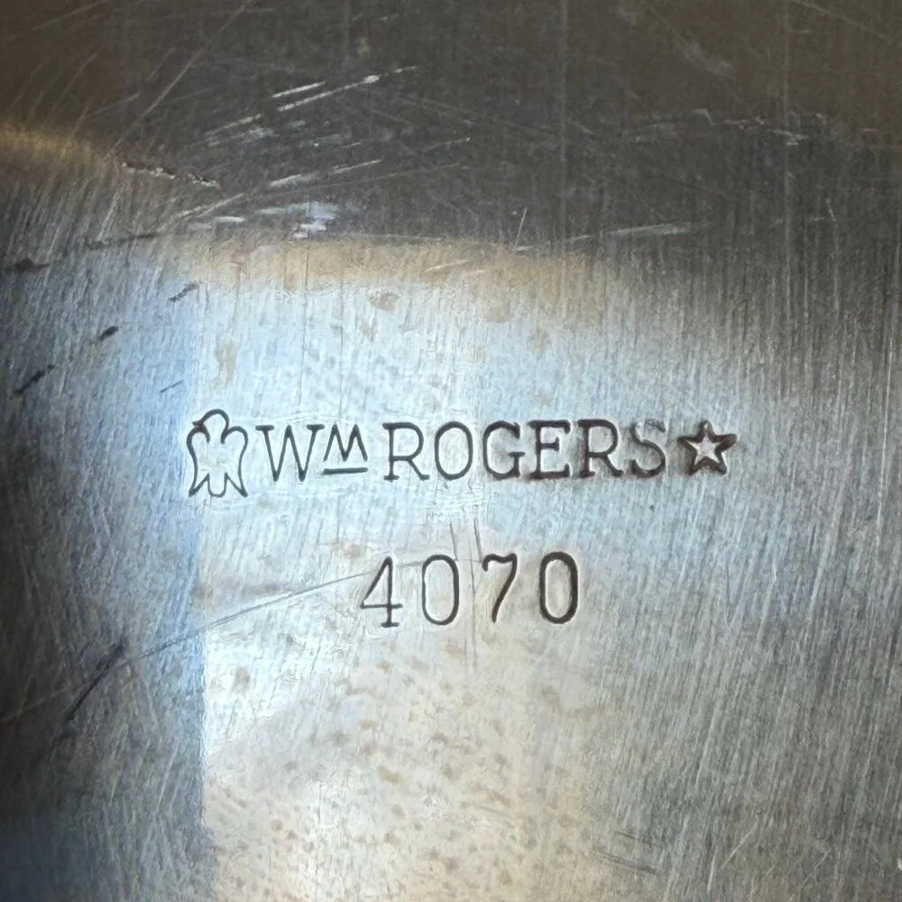 VINTAGE WM. ROGERS 4070 SILVERPLATE ROPE RIM EDGE ROUND SERVING TRAY 11" - Picture 3 of 3